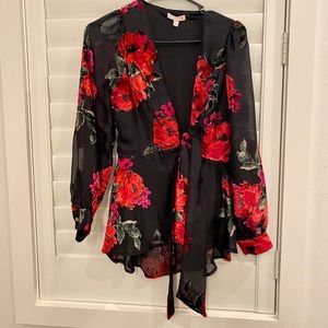 Gianni Bini floral top